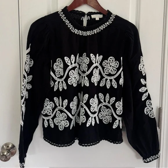 Jennifer & Grace Embroidered Blouse - Picture 2 of 13